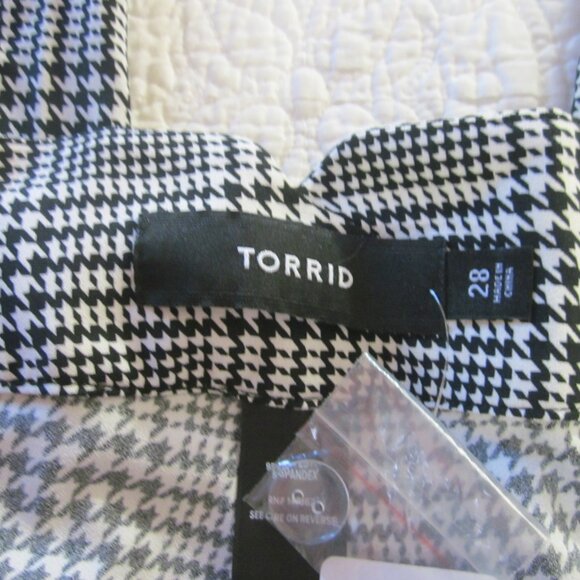 Torrid Pants 28 Wide Leg Studio Crepe High Risen Glen Plaid - Picture 4 of 10